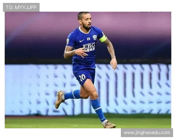 足球队伍核心球星引领风潮 助力球队冲击新荣誉的背后故事 足球队伍核心球星引领风潮 助力球队冲击新荣誉的背后故事